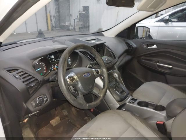 1FMCU9G99GUB22817 Ford ESCAPE SE