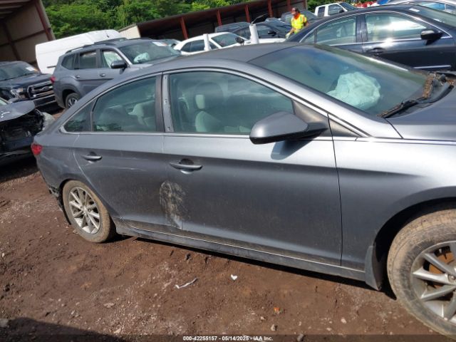 5NPE24AF0JH641955 Hyundai SONATA SE