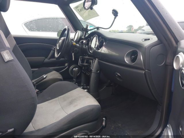 2006 MINI COOPER WMWRF33556TG15570 Photo 4