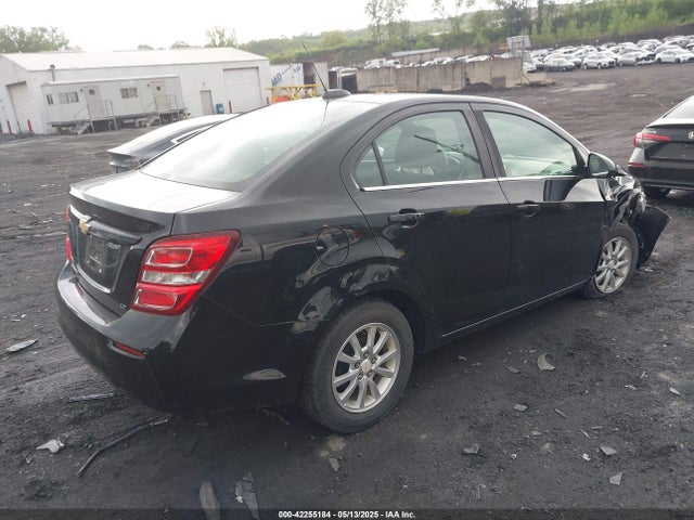 1G1JD5SG7J4117061 Chevrolet Sonic Lt Auto