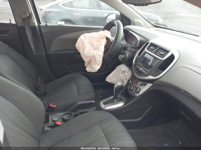 1G1JD5SG7J4117061 Chevrolet Sonic Lt Auto