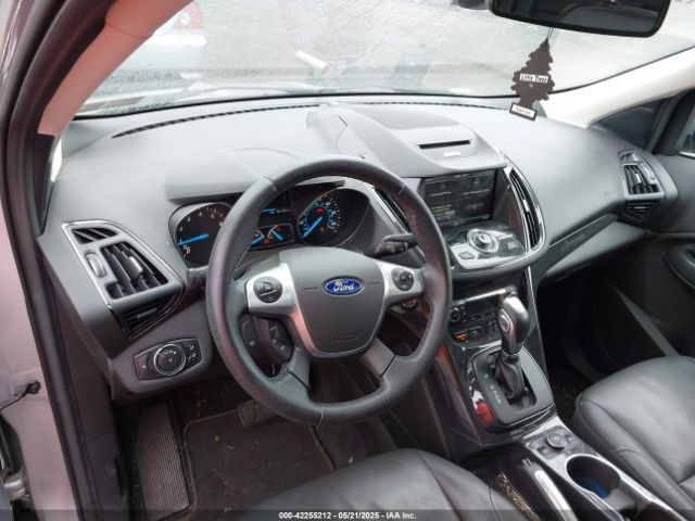 1FMCU9J92FUA35901 Ford Escape Titanium