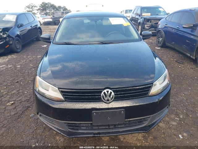 3VW2K7AJ4EM440677 Volkswagen Jetta 2.0l S