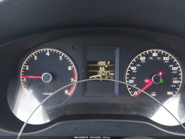 3VW2K7AJ4EM440677 Volkswagen Jetta 2.0l S