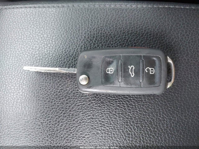 3VWD07AJ3EM252408 Volkswagen Jetta 1.8t Se
