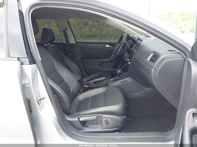 3VWD07AJ3EM252408 Volkswagen Jetta 1.8t Se