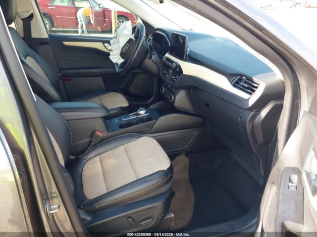 2022 FORD ESCAPE 1FMCU9J90NUB35428 Photo 4