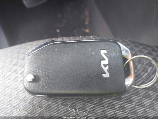 KNDJ23AU0S7245537 KIA SOUL LX