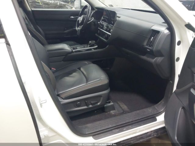 5N1DR3CC2PC231114 Nissan Pathfinder Sl 4wd