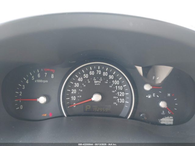 KNDMG4C72E6547725 KIA SEDONA LX