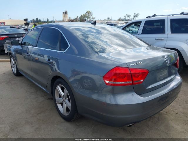 1VWBP7A35EC002125 Volkswagen Passat 2.5l Se