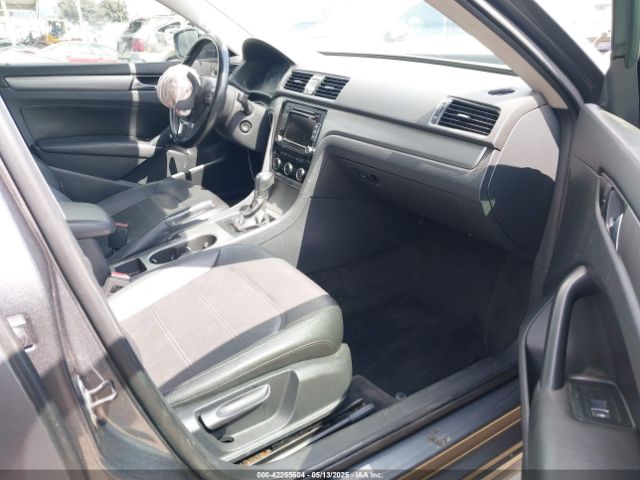 1VWBP7A35EC002125 Volkswagen Passat 2.5l Se