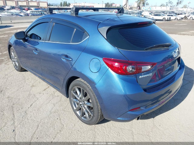 Mazda py 2018 3MZBN1L32JM271384 Image 3