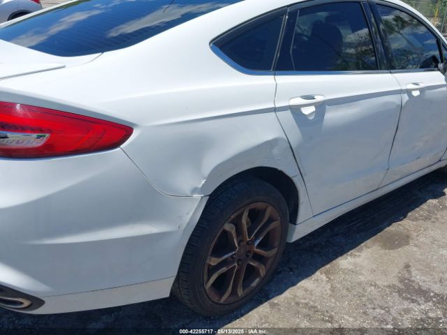 3FA6P0T96HR316536 Ford FUSION SE