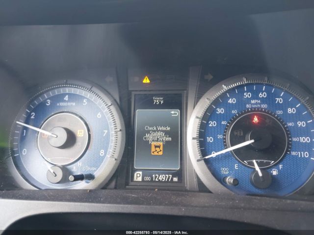 5TDYK3DC4GS702638 Toyota Sienna Xle 8 Passenger