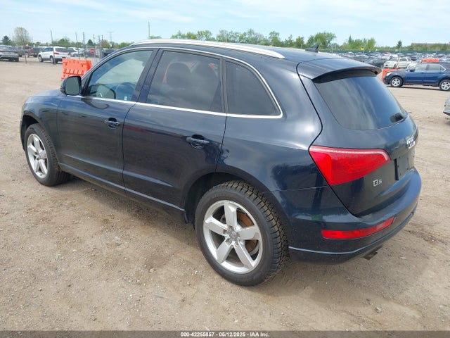 2011 AUDI Q5 WA1LFAFP2BA021249 Photo 2
