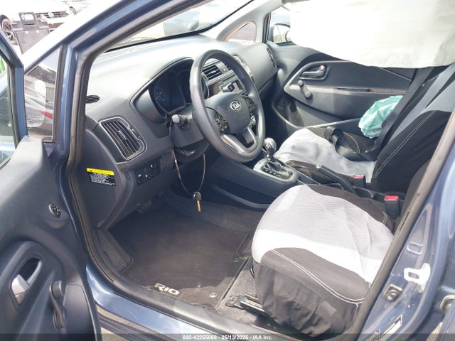 KNADM4A33G6669082 KIA RIO LX