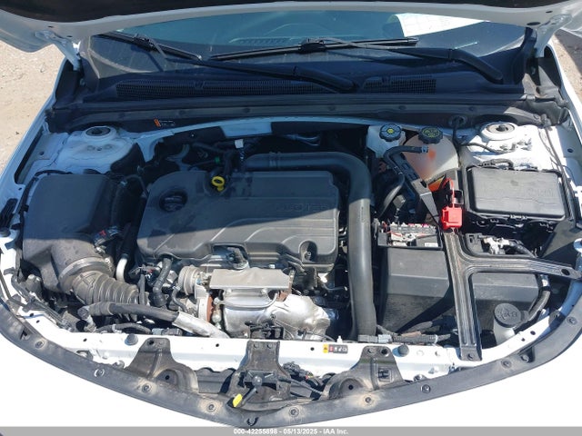 1G1ZE5STXRF162699 Chevrolet Malibu Fwd 2lt