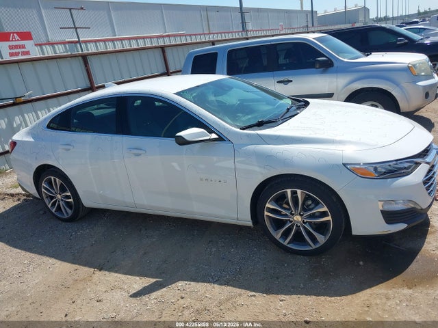 1G1ZE5STXRF162699 Chevrolet Malibu Fwd 2lt