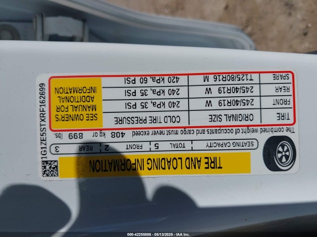 1G1ZE5STXRF162699 Chevrolet Malibu Fwd 2lt