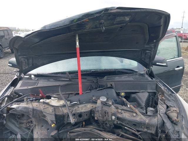 1GNKVJKD5EJ129988 Chevrolet llt
