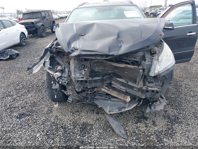 1GNKVJKD5EJ129988 Chevrolet llt