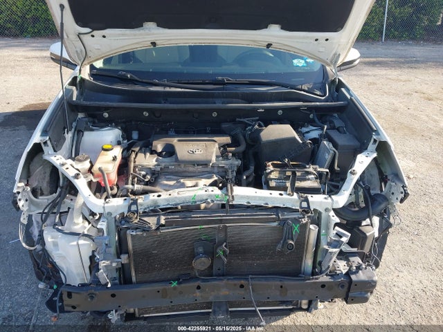 2T3WFREV1FW223735 Toyota Rav4 Xle