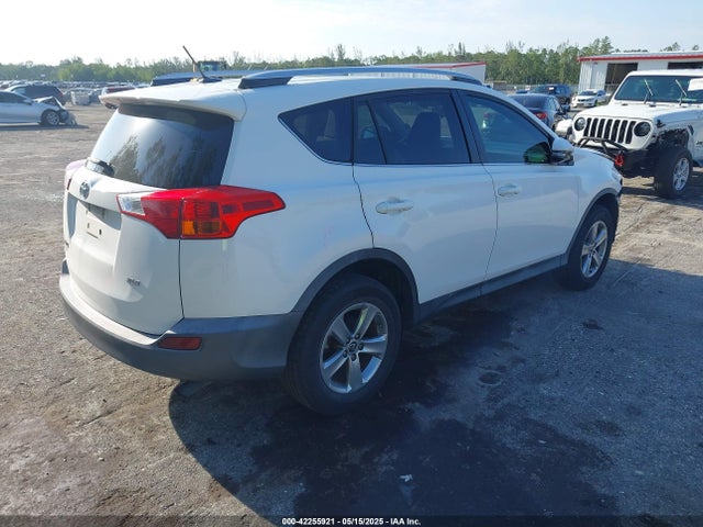 2T3WFREV1FW223735 Toyota Rav4 Xle