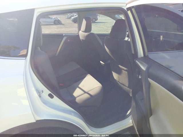 2T3WFREV1FW223735 Toyota Rav4 Xle
