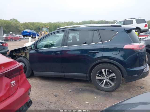 2T3RFREVXHW663162 Toyota Rav4 Xle