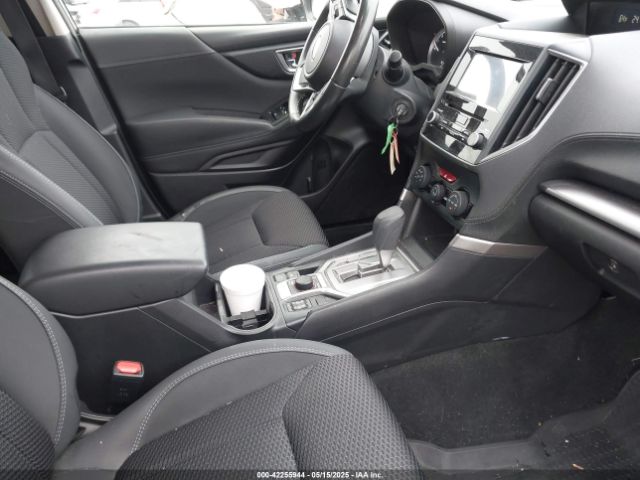 JF2SKAEC3KH512594 Subaru Forester Premium