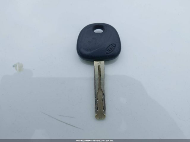 KNADM4A32F6427057 KIA RIO LX