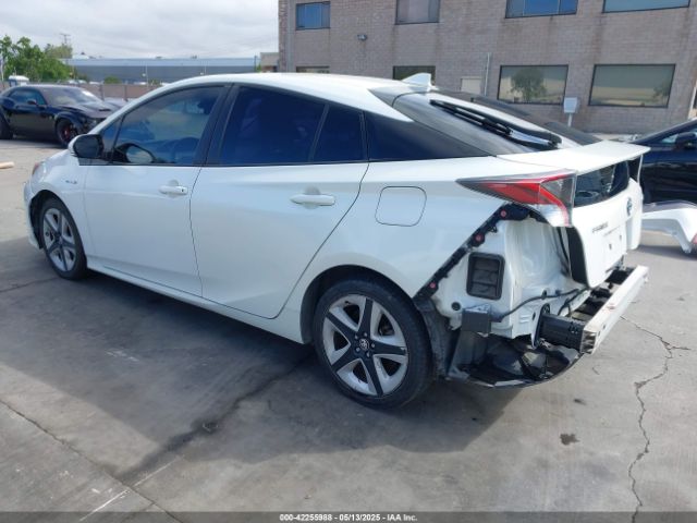 JTDKARFU7H3045872 Toyota Prius Three Touring