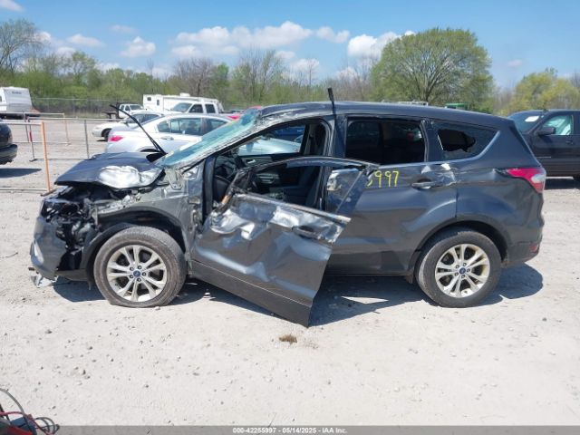 1FMCU9G93HUC88980 Ford ESCAPE SE