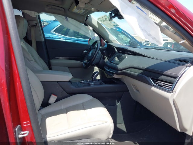 2019 CADILLAC XT4 1GYFZCR49KF207634 Photo 4
