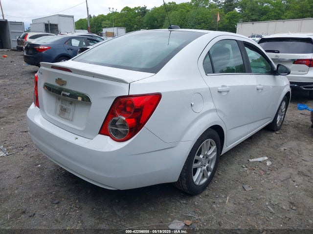 1G1JC5SG8G4181086 Chevrolet Sonic Lt Auto