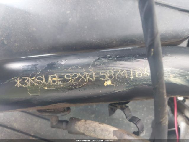2019 POLARIS RZR 3NSVDE92XKF587418 Photo 9