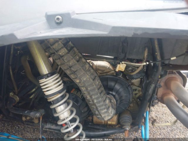 2019 POLARIS RZR 3NSVDE92XKF587418 Photo 8