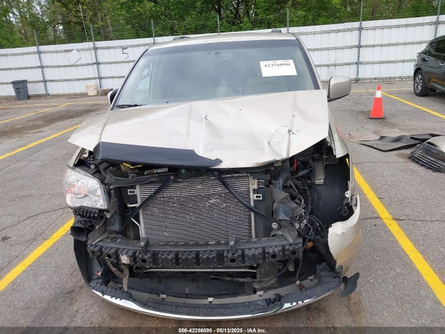 Chrysler Town and Country 2014 2C4RC1BG4ER165187 Image 13