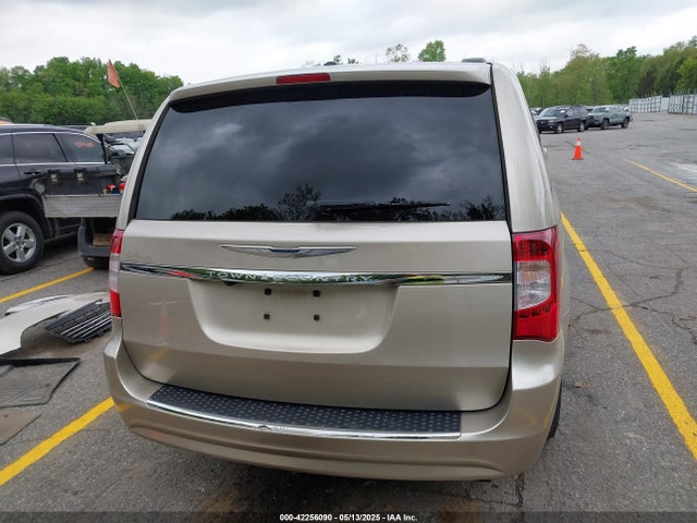 Chrysler Town and Country 2014 2C4RC1BG4ER165187 Image 17