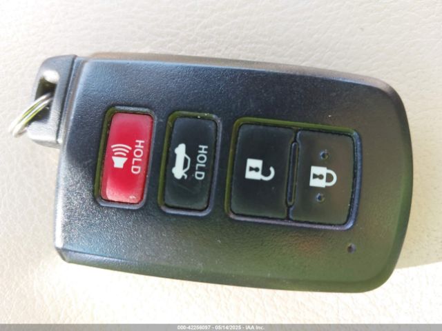 4T1BF1FK3FU925701 Toyota CAMRY XLE
