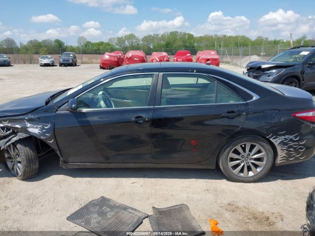 4T1BF1FK3FU925701 Toyota CAMRY XLE