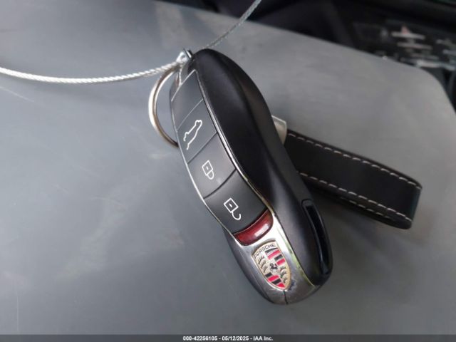 2021 PORSCHE MACAN WP1AF2A51MLB60822 Photo 10