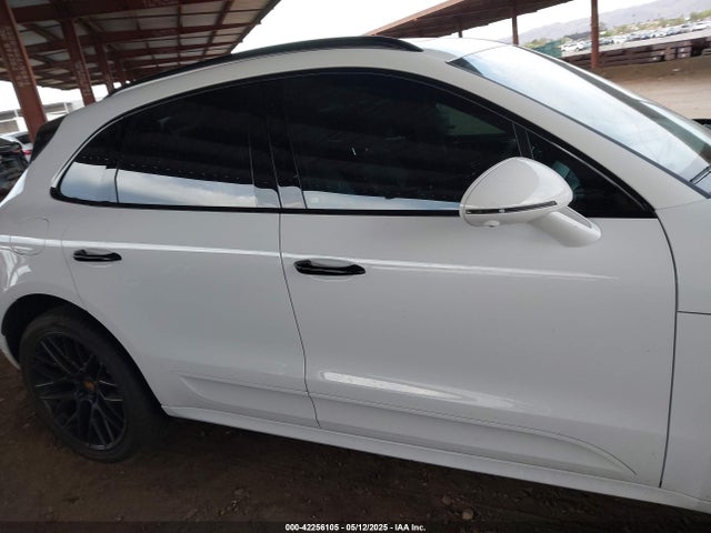 WP1AF2A51MLB60822 Porsche Macan Turbo