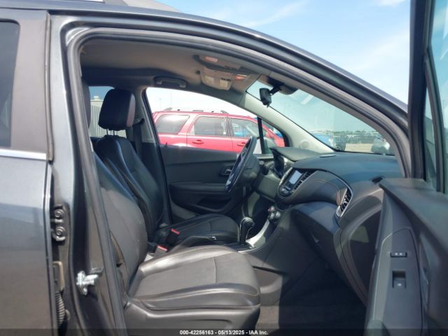 KL7CJLSB2JB626145 Chevrolet Trax Lt