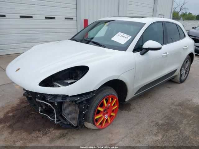 2016 PORSCHE MACAN WP1AB2A54GLB53864 Photo 1