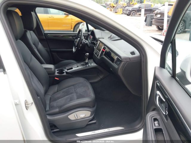 2016 PORSCHE MACAN WP1AB2A54GLB53864 Photo 4