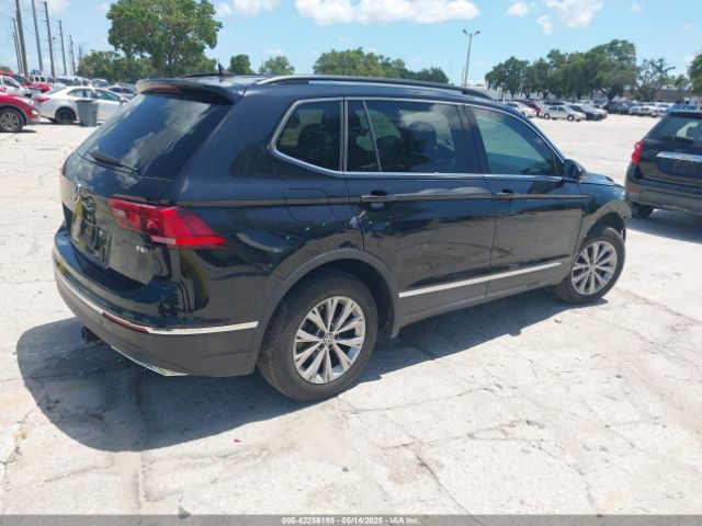 2018 VOLKSWAGEN TIGUAN 3VV3B7AX3JM126154 Photo 3