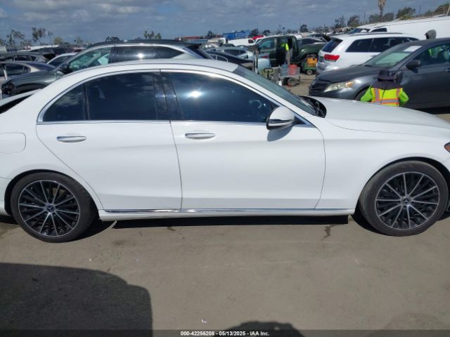 55SWF4JB4GU148033 Mercedes-Benz C 300 Luxury/sport
