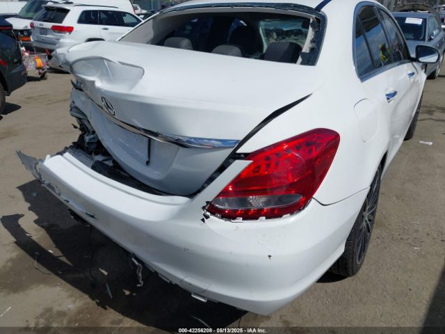 55SWF4JB4GU148033 Mercedes-Benz C 300 Luxury/sport